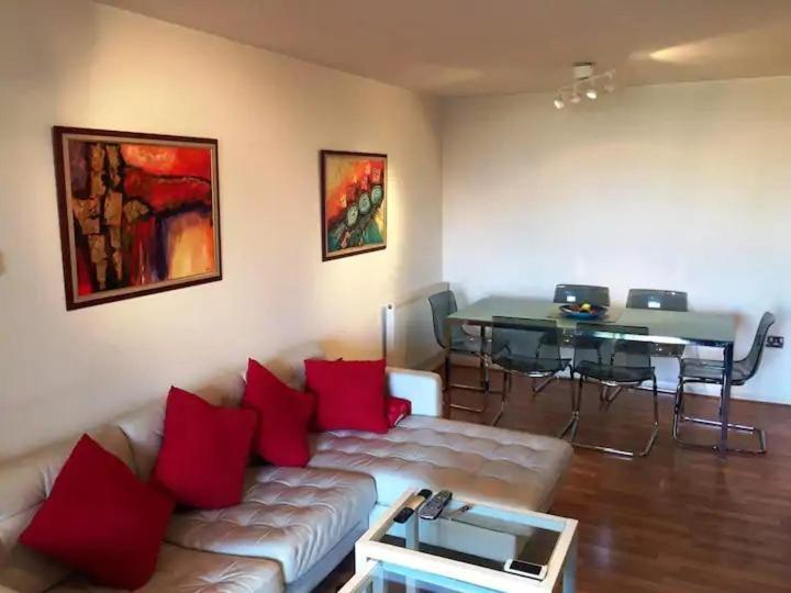Room 1 Or 2 Ppl Near Excel, O2, Canary Wharf - London Eksteriør billede